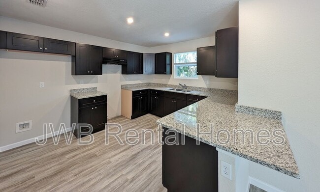 835 Oakley St in Jacksonville, FL - Building Photo - Building Photo