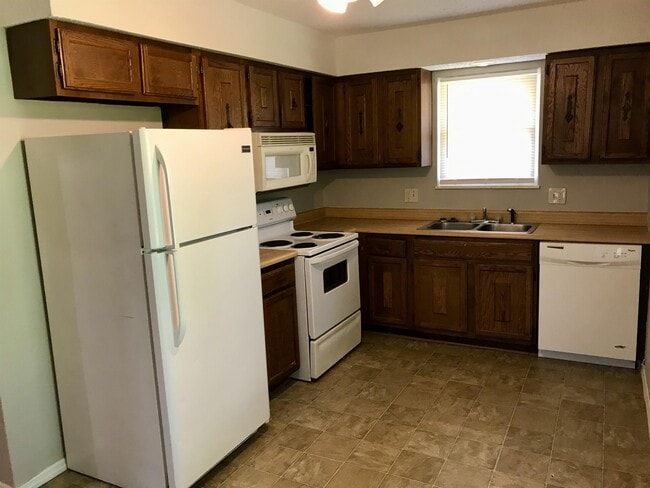 816 SW 24th St