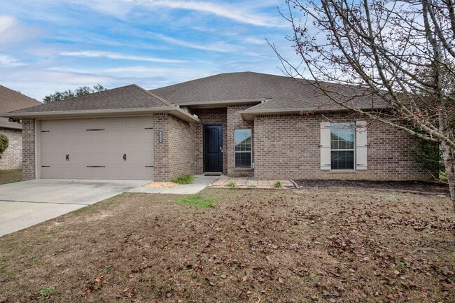 4596 Hermosa Rd in Crestview, FL - Building Photo - Building Photo