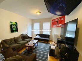 17 Sachem St, Unit 3 in Boston, MA - Building Photo