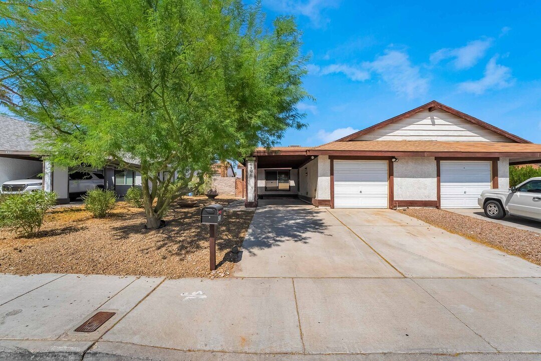 4355 Bramblewood St in Las Vegas, NV - Building Photo