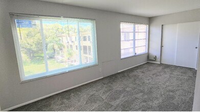 2370 Jamaican St in Clearwater, FL - Building Photo - Building Photo