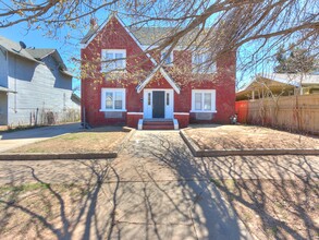 1820 NW 11th St, Unit Unite 3 in Oklahoma City, OK - Building Photo - Building Photo