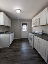 1127 22nd Ave in Rockford, IL - Foto de edificio - Building Photo