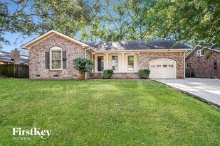 104 Heron Ct in Ladson, SC - Building Photo