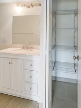 1728 Beacon St, Unit 621 in Brookline, MA - Building Photo - Building Photo