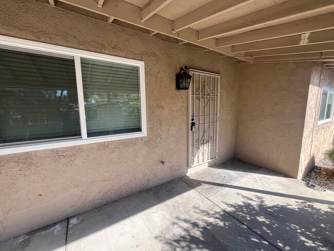 941 E 9th St in Upland, CA - Building Photo - Building Photo