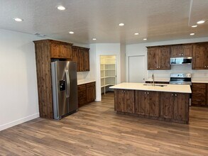 286 W Saddlebrook Dr in Santaquin, UT - Building Photo - Building Photo