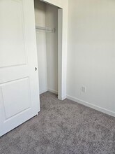 212 River Ridge Dr in Boardman, OR - Foto de edificio - Building Photo