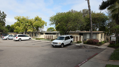 La Casita Apartments in La Mesa, CA - Building Photo - Building Photo