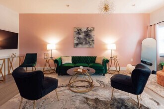 202 E Main St in Johnson City, TN - Building Photo - Building Photo