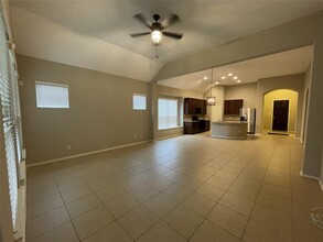 613 Loma Cedro Bend in Leander, TX - Building Photo - Building Photo