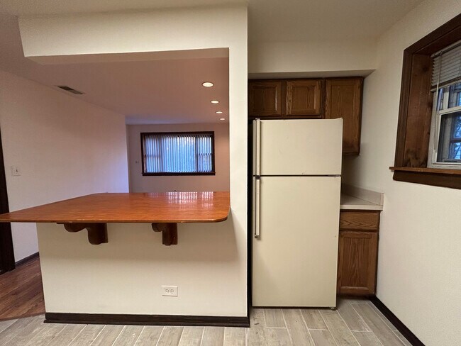 3146 N Southport Ave, Unit G in Chicago, IL - Foto de edificio - Building Photo