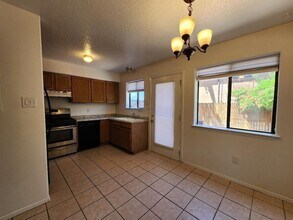 1682 Calle De Oriente Norte in Santa Fe, NM - Building Photo - Building Photo