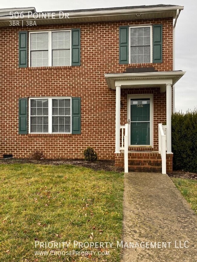 506 Pointe Dr in Harrisonburg, VA - Building Photo - Building Photo