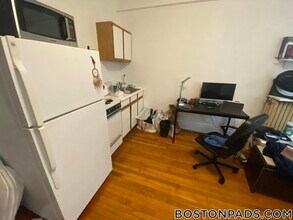 270 Huntington Ave, Unit 207 in Boston, MA - Building Photo - Building Photo