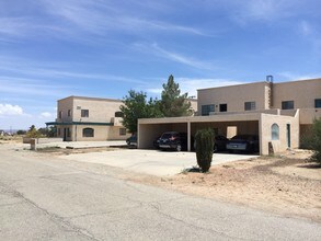 8708 Lupine Loop Dr in California City, CA - Building Photo - Building Photo