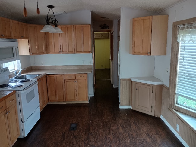 1017 June Terrace in Daytona Beach, FL - Building Photo - Building Photo