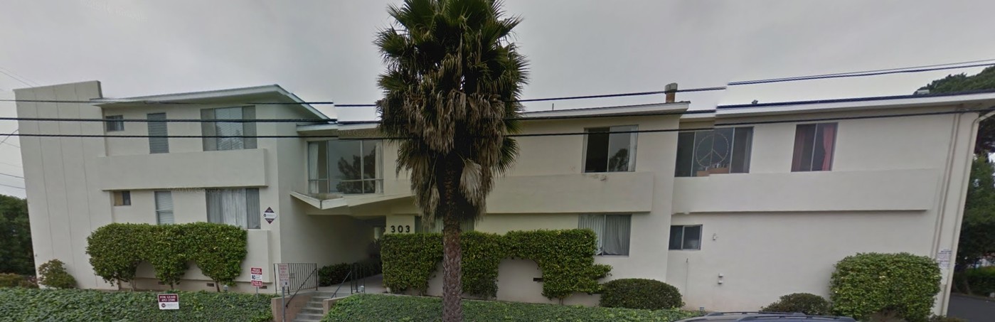 303 Loma Alta Dr in Santa Barbara, CA - Foto de edificio