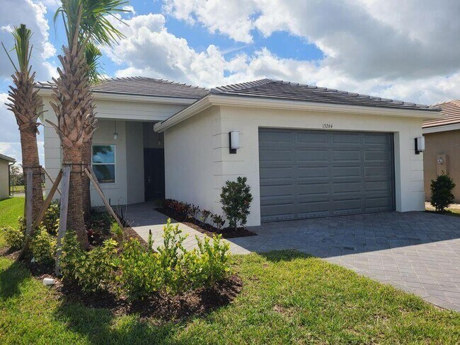 13264 SW Blue River Rd in Port St. Lucie, FL - Building Photo - Building Photo