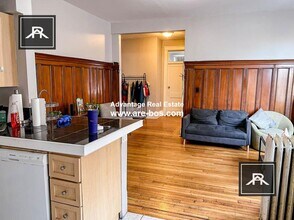 1068 Commonwealth Ave in Boston, MA - Building Photo - Building Photo