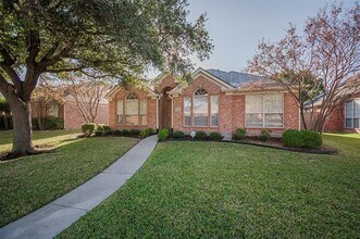 4724 Frost Hollow Dr in Plano, TX - Foto de edificio - Building Photo