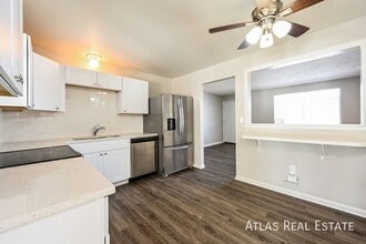 15876 E Cornell Pl in Aurora, CO - Foto de edificio - Building Photo