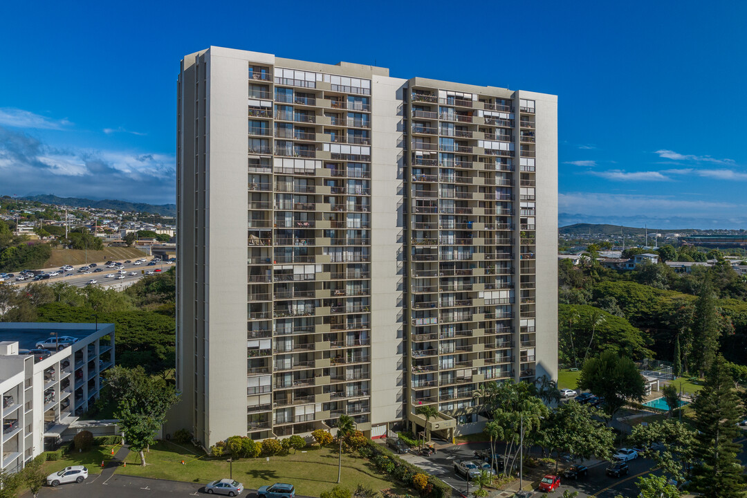 Pearl One in Aiea, HI - Building Photo