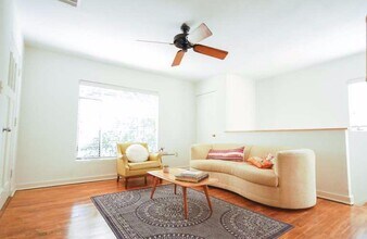 3904 Wrightwood Rd in Austin, TX - Building Photo - Building Photo