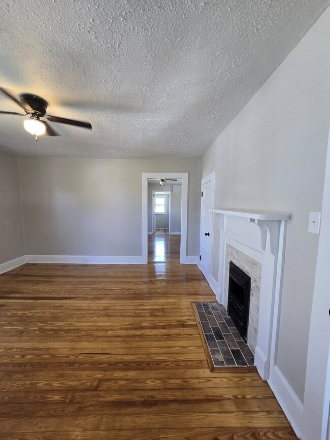 880 Franklin Turnpike in Danville, VA - Building Photo - Building Photo