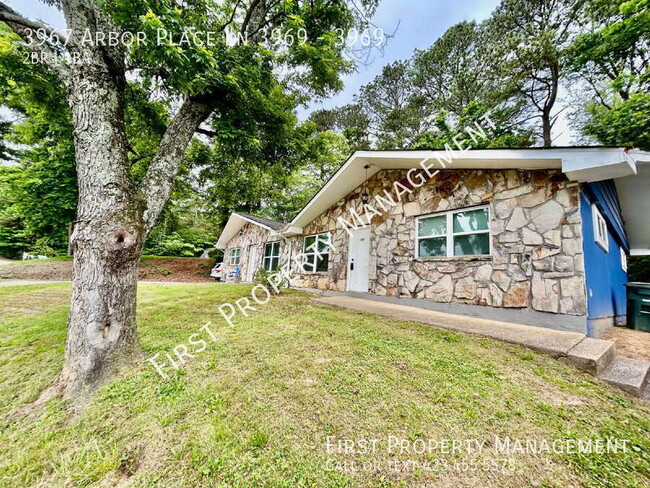 property at 3967 Arbor Pl Ln