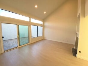 14 Navarre in Irvine, CA - Building Photo - Building Photo