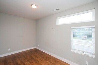 1025 Dickerson Pike in Nashville, TN - Building Photo - Building Photo