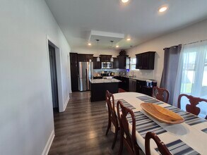 207 King Rd in Clarksville, TN - Building Photo - Building Photo