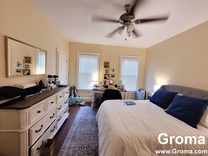 81 Hillside St, Unit 1 in Boston, MA - Foto de edificio - Building Photo