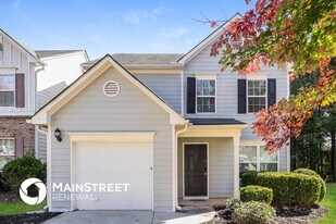 9510 Lakeview Rd in Union City, GA - Building Photo