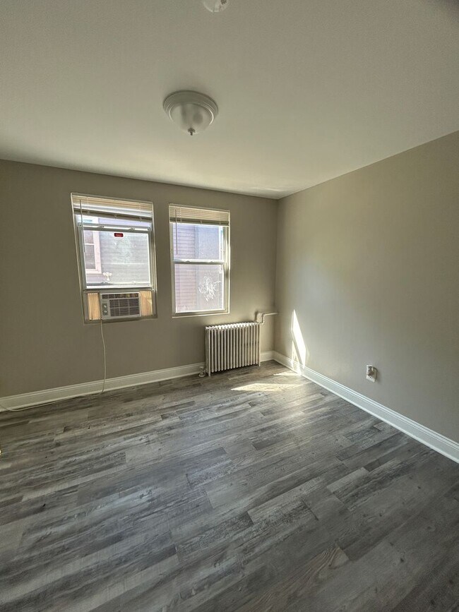 1613 Olive St NE in Washington, DC - Foto de edificio - Building Photo