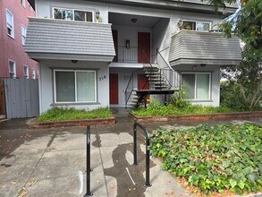718 13th St, Unit Cress 4 plex in Sacramento, CA - Building Photo - Building Photo