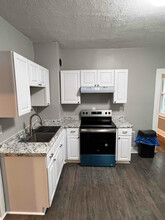 9 Dewey Ave in Utica, NY - Foto de edificio - Building Photo