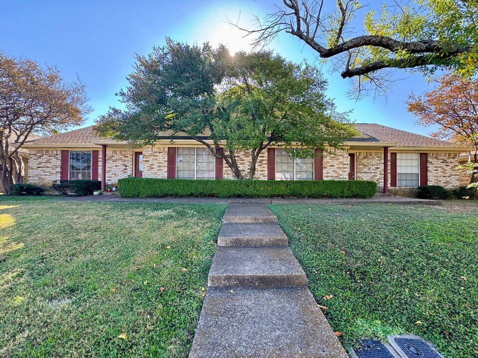 6802 Old Briarstown Dr in Waco, TX - Building Photo