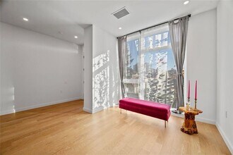 112 Burrows St in Pittsburgh, PA - Building Photo - Building Photo