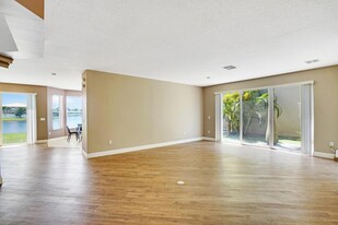 2175 Balsan Way, Unit 165 in Wellington, FL - Building Photo - Building Photo