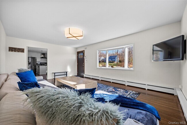 44 Oakridge Rd in North Salem, NY - Building Photo - Building Photo