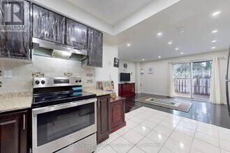2451 Bridletowne Cir in Toronto, ON - Building Photo - Building Photo