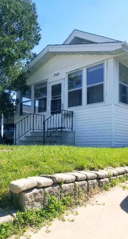 3509 Elm Ave SE in Cedar Rapids, IA - Building Photo - Building Photo