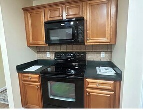 4031 Somerset Ct in Auburn, AL - Building Photo - Building Photo