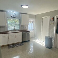 1205 E 24th Ave in Tampa, FL - Foto de edificio - Building Photo