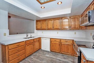 2170 S 14th Ave in Yuma, AZ - Foto de edificio - Building Photo