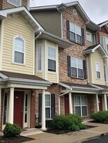 2618 McKnight Crossing Ct, Unit Townhome in St. Louis, MO - Building Photo