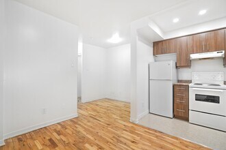 2415 Avenue Madison in Montréal, QC - Building Photo - Floor Plan